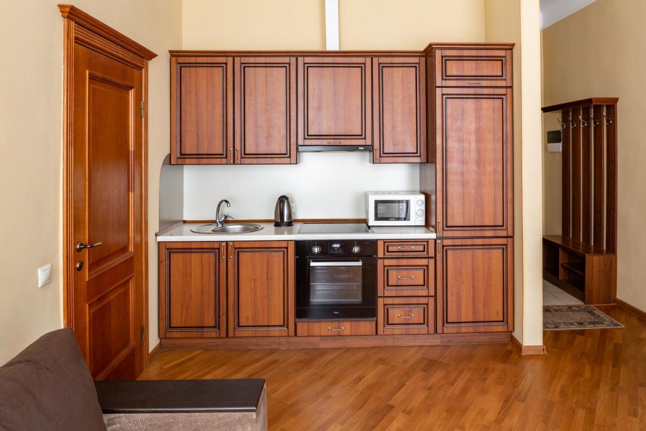 13 Franka Apartment 1 Lviv Kültér fotó