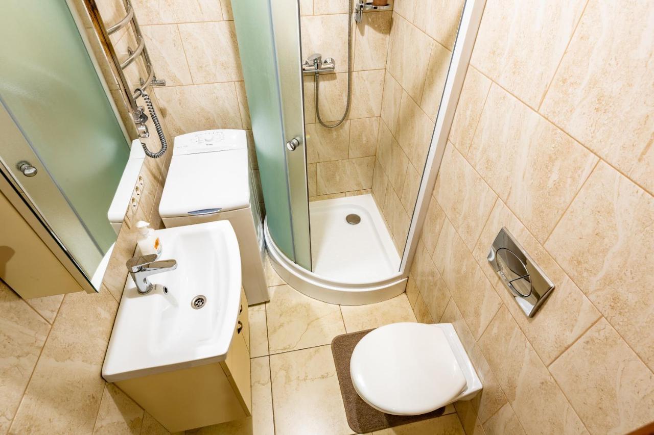 13 Franka Apartment 1 Lviv Kültér fotó