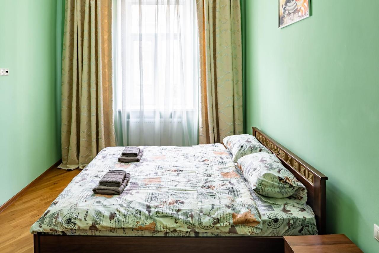 13 Franka Apartment 1 Lviv Kültér fotó