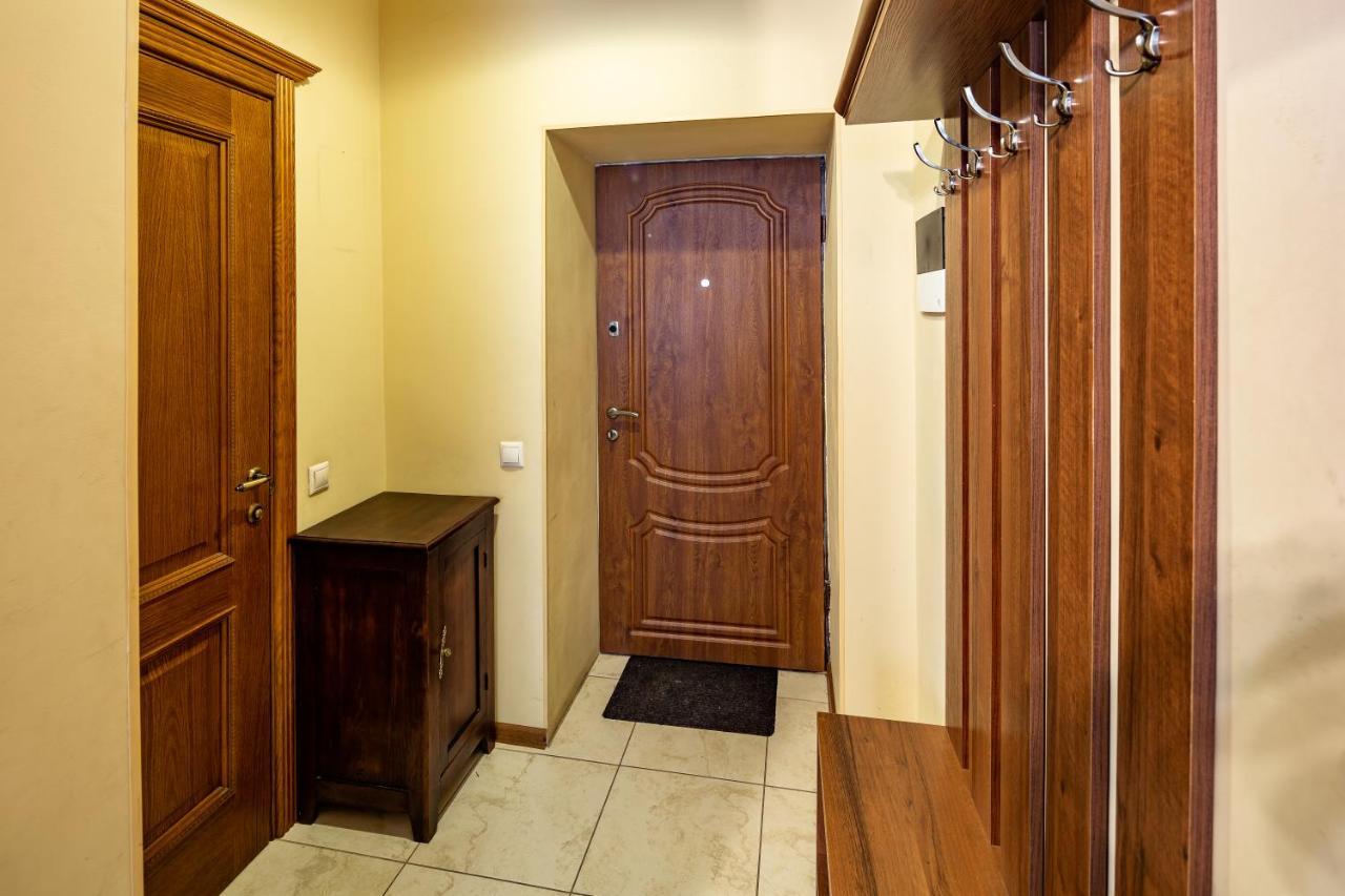 13 Franka Apartment 1 Lviv Kültér fotó