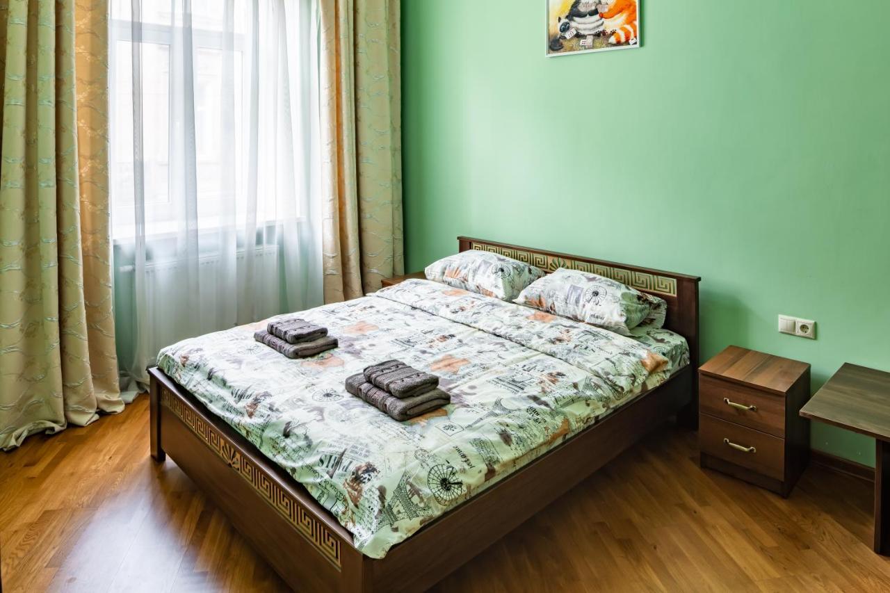 13 Franka Apartment 1 Lviv Kültér fotó